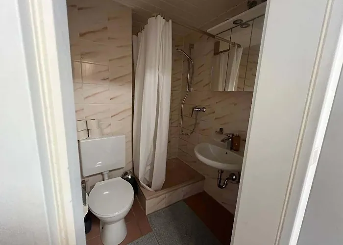 아파트 Riverside Retreat In *